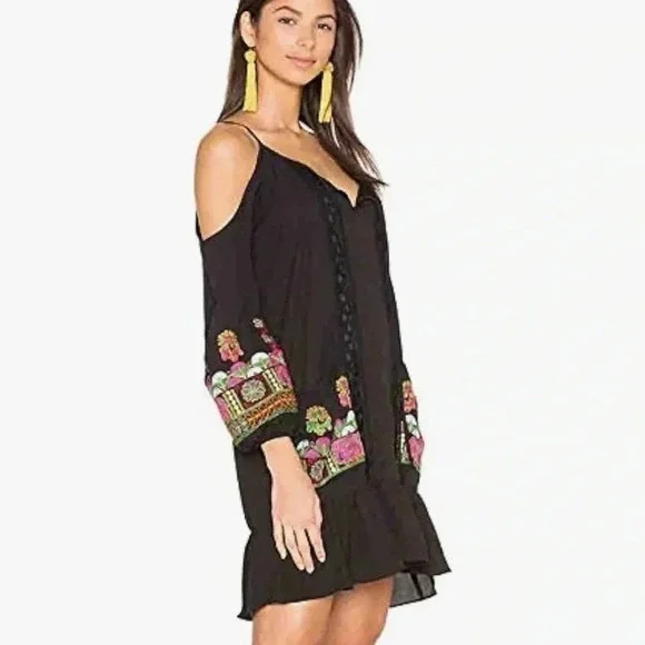 VAVA by Joy Han GABI Open/Cold Shoulder Dress Med with embroidered elephants - Picture 2 of 9